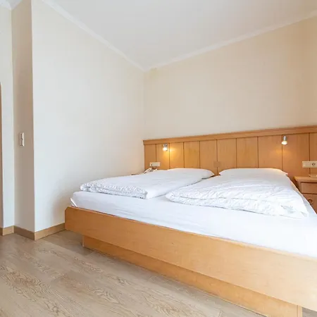 Nocker Hotel 3*