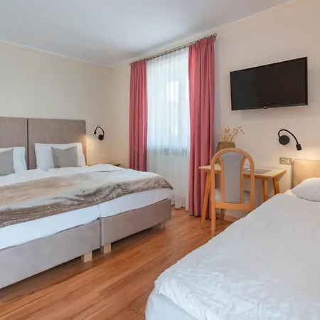 Hotel Nocker 3*