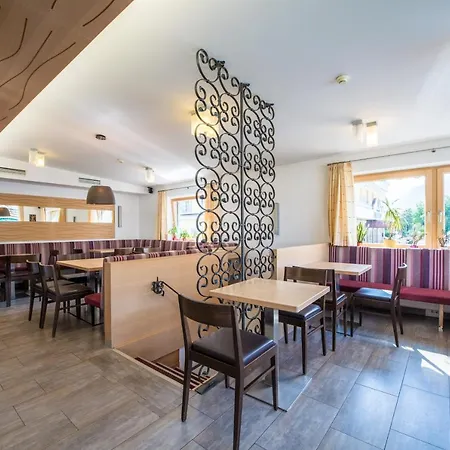 Hotel Nocker 3*